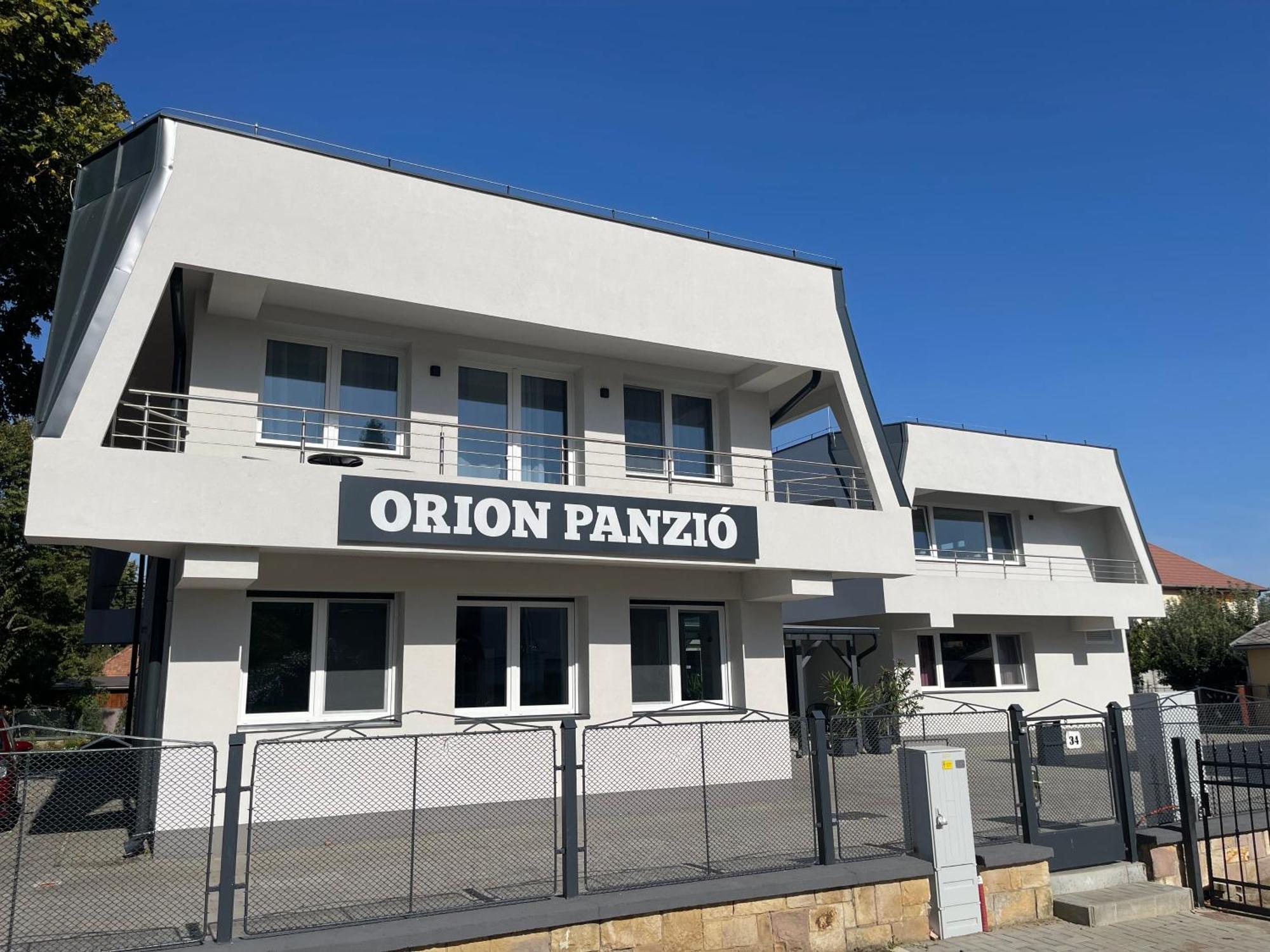 مبيت وإفطار Hajdúszoboszló Orion Panzio المظهر الخارجي الصورة